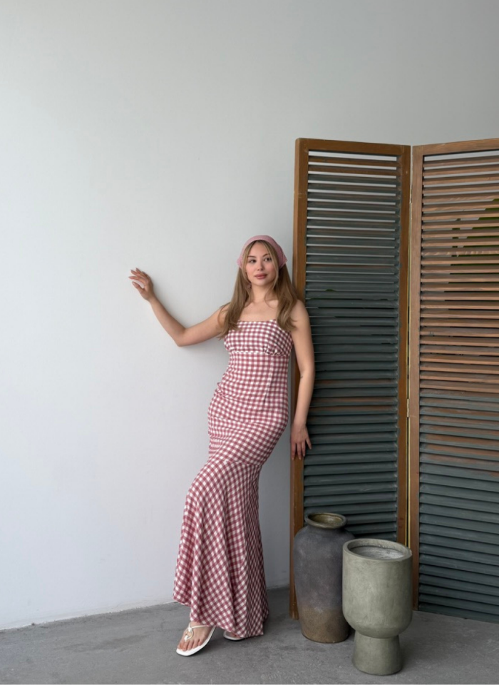 PEMBE EKOSELİ ELBİSE