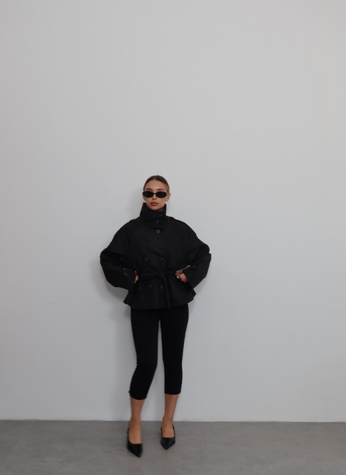 SİYAH DİK YAKA TRENÇKOT
