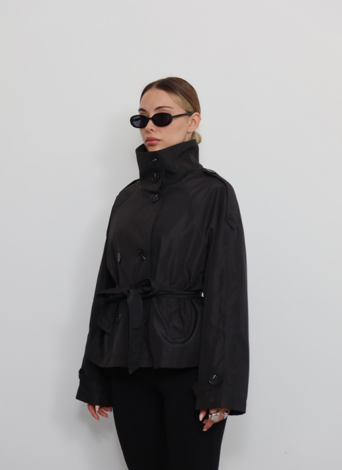 SİYAH DİK YAKA TRENÇKOT