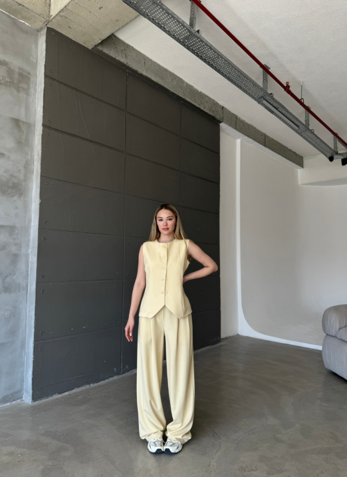 SARI YELEK