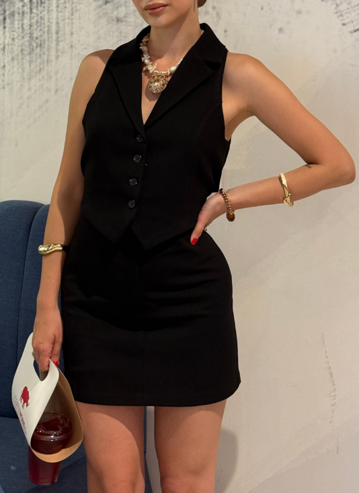 SİYAH CUT OUT YELEK