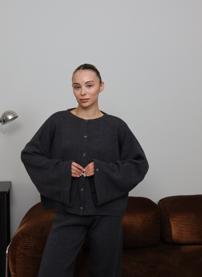 ANTRASİT HIRKALI TRİKO TAKIM