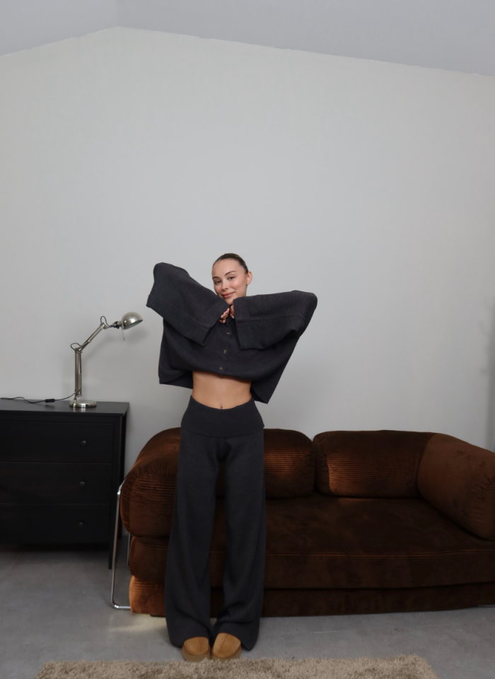 ANTRASİT HIRKALI TRİKO TAKIM