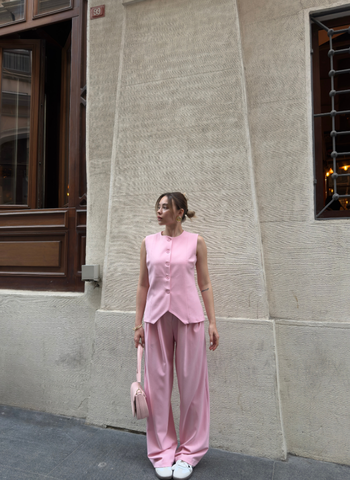PEMBE YELEK