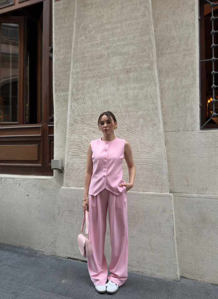 PEMBE YELEK