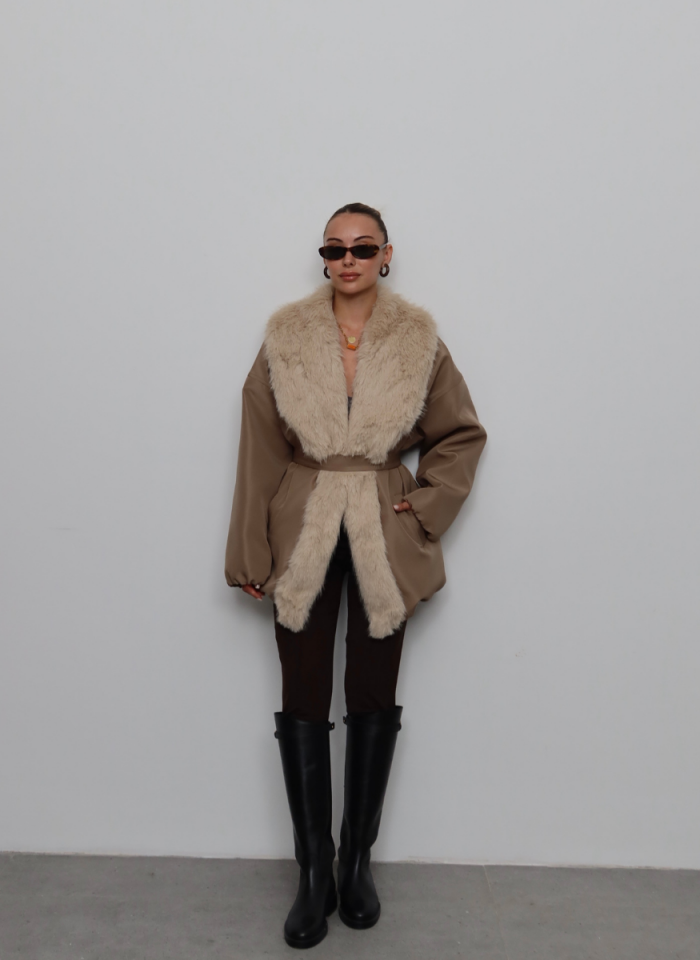 YAKASI KÜRK DETAYLI VİZON CEKET