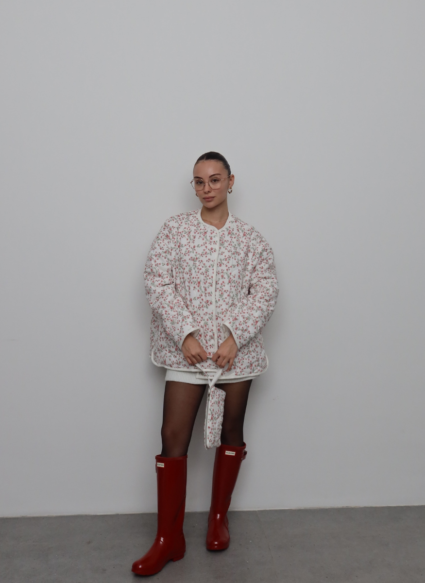 KIRMIZI ÇİÇEKLİ OVERSİZE KAPİTONE CEKET