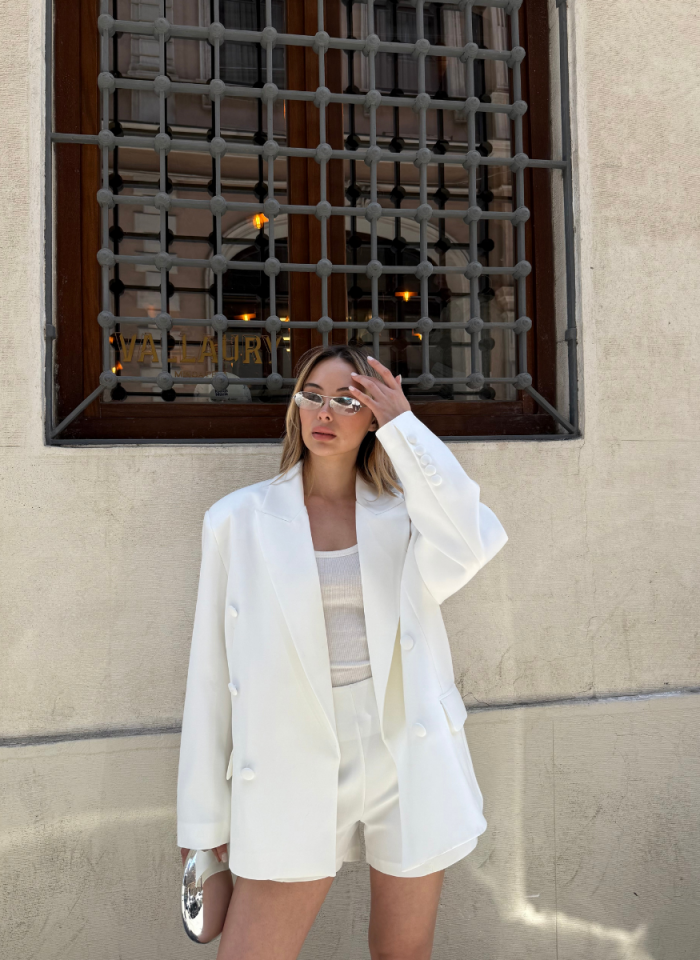 BEYAZ ŞORT BLAZER CEKET TAKIM