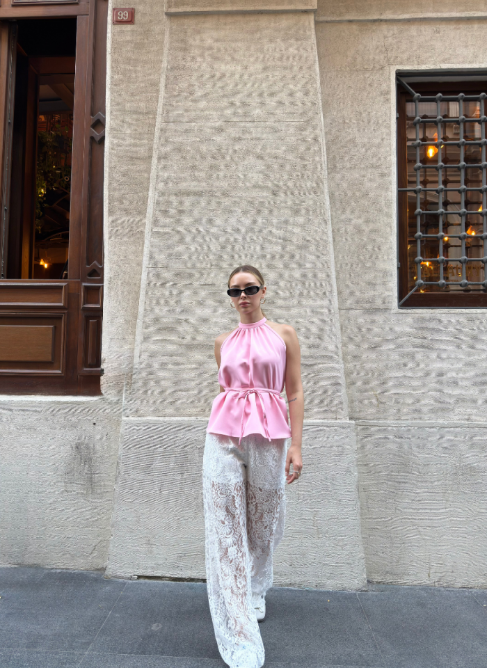 HALTER YAKALI BELİ BAĞLAMALI BLUZ