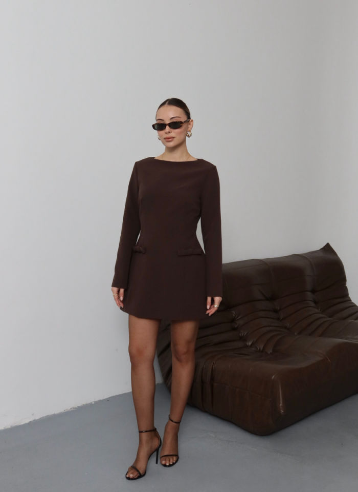 FİYONK DETAYLI KAHVERENGİ ELBİSE