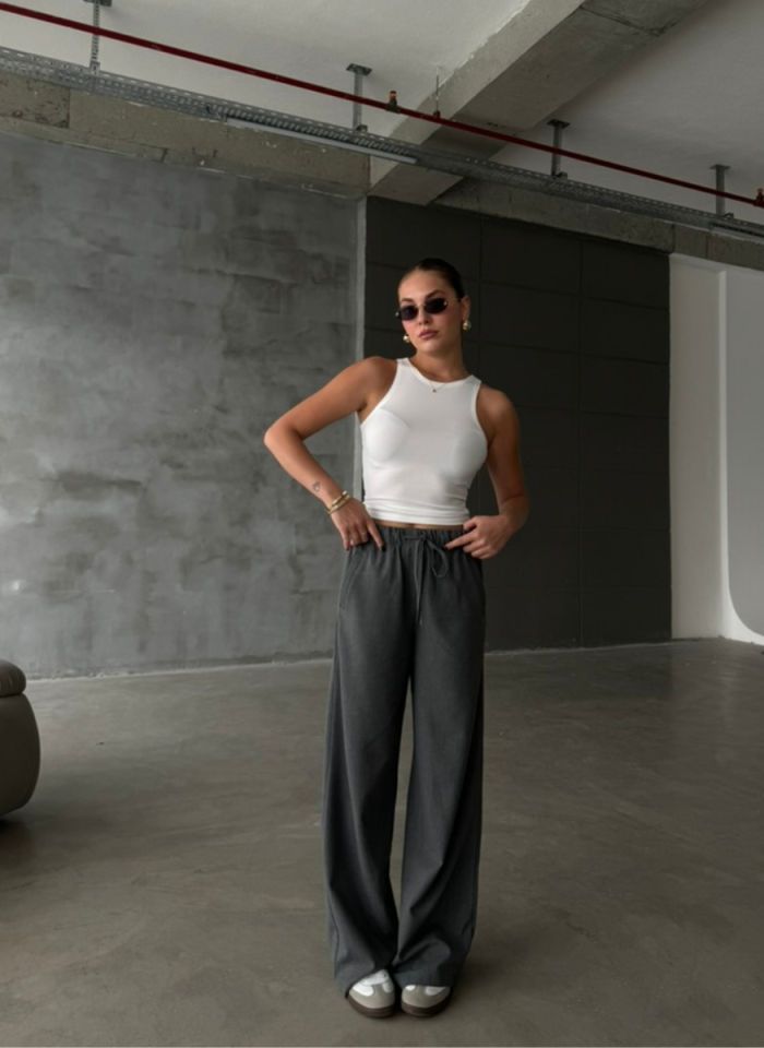 EKRU BOLD CROP