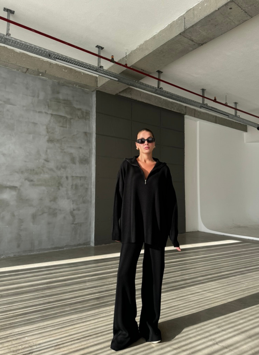 SİYAH FERMUARLI TRİKO TAKIM