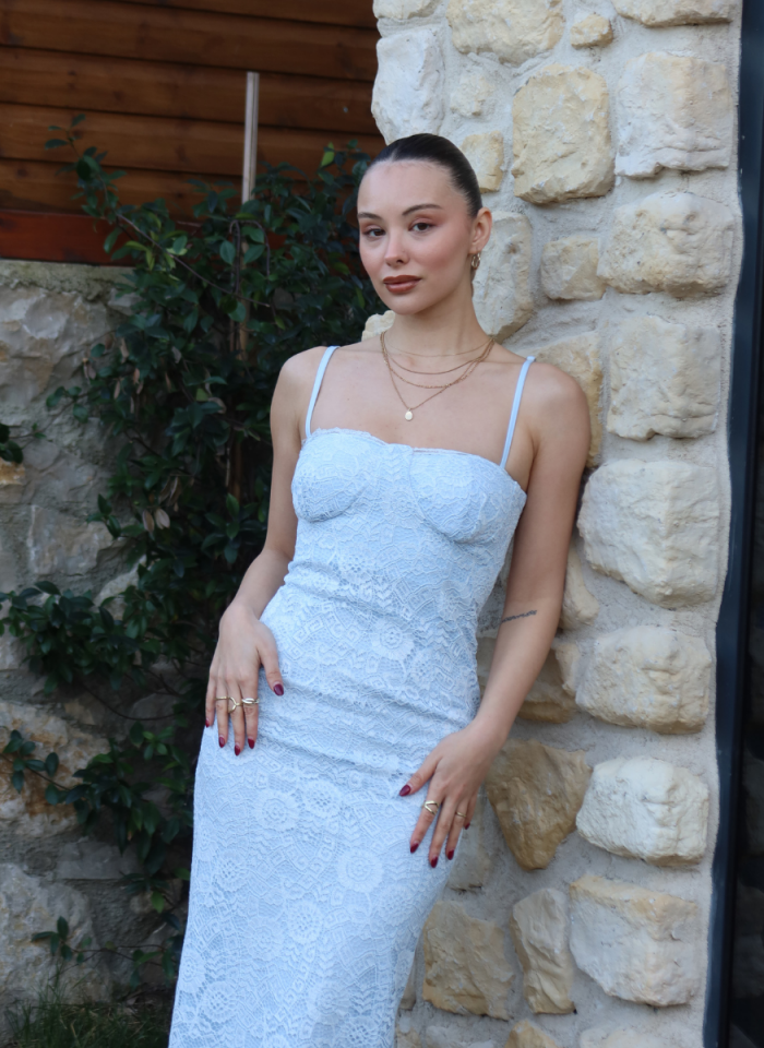 MAVİ DANTEL ELBİSE