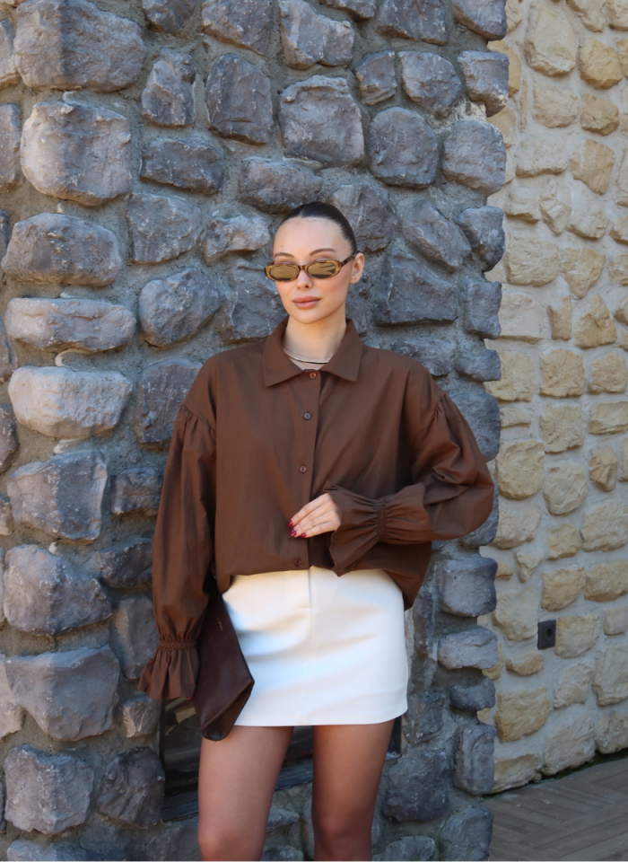 KAHVE KOLLARI BÜZGÜLÜ GÖMLEK﻿