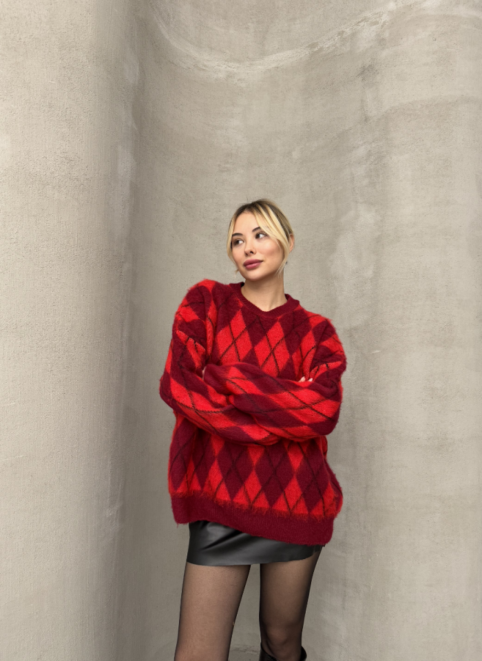 KIRMIZI BAKLAVA KAZAK