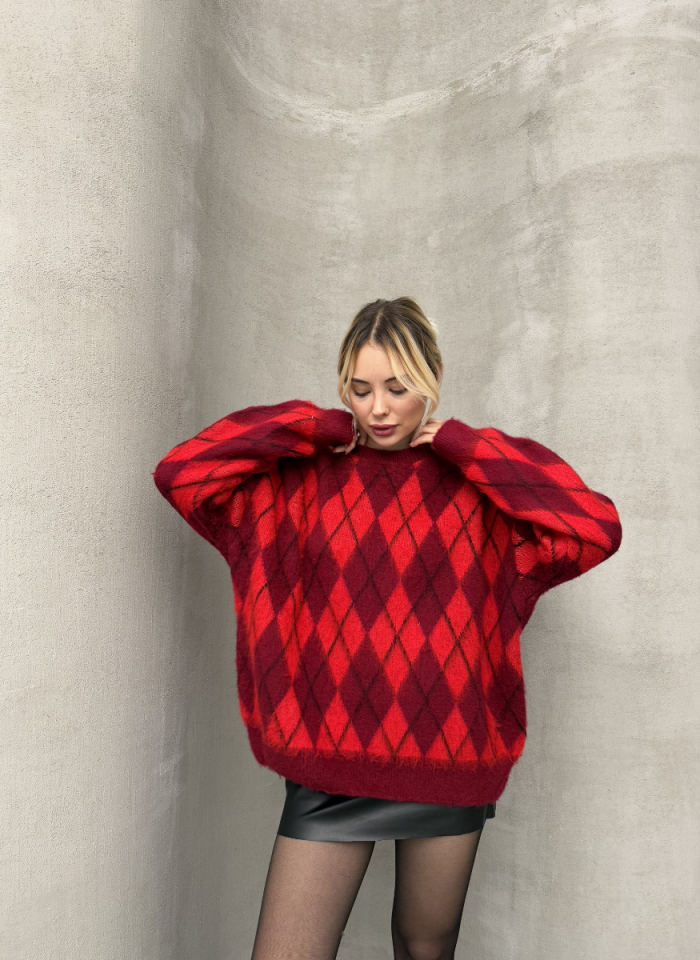 KIRMIZI BAKLAVA KAZAK