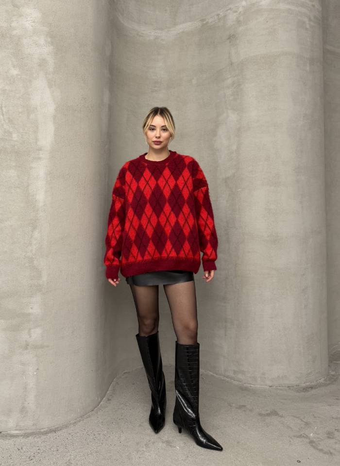 KIRMIZI BAKLAVA KAZAK