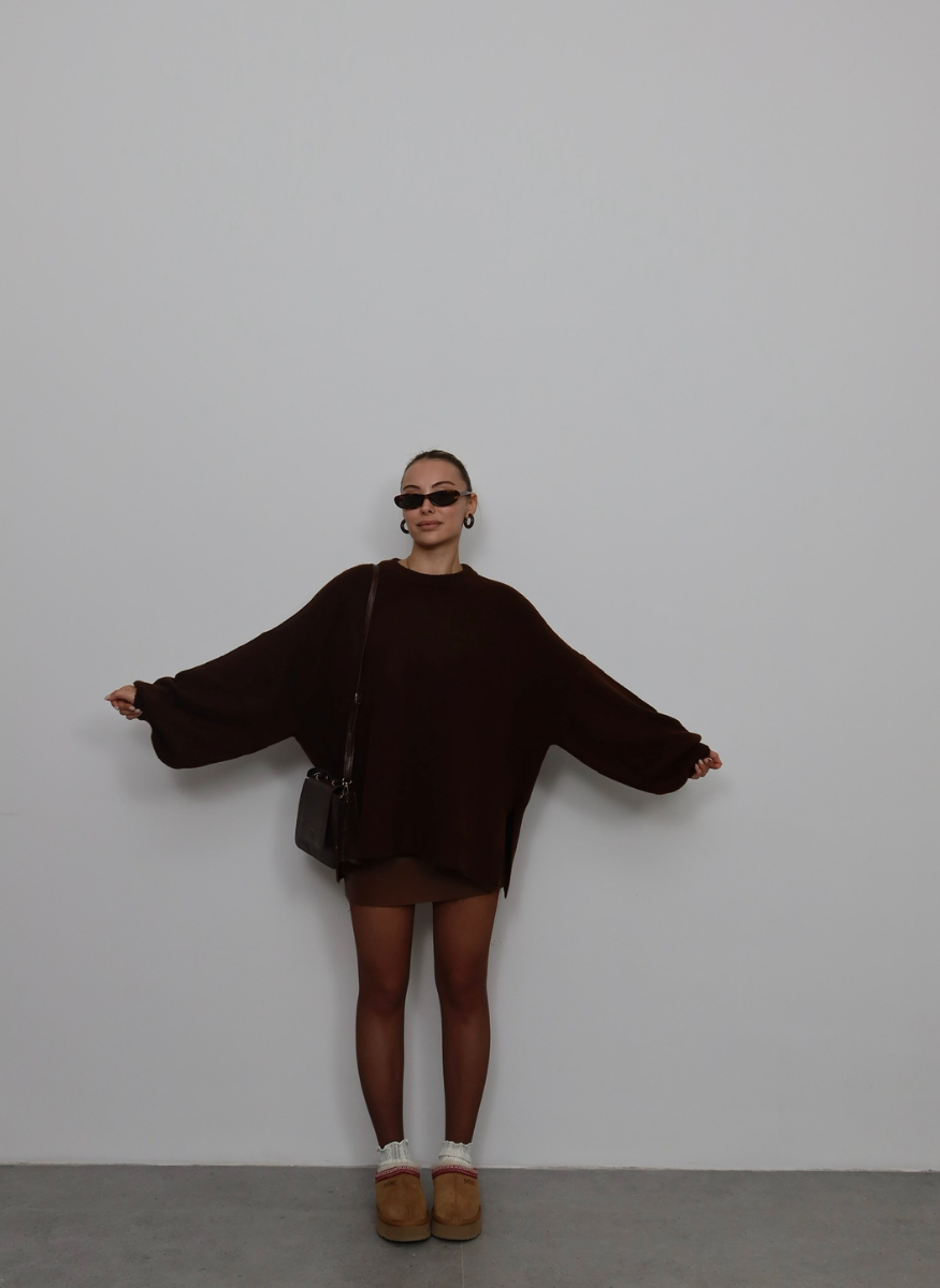 KAHVE YANLARI YIRTMAÇLI TRİKO KAZAK