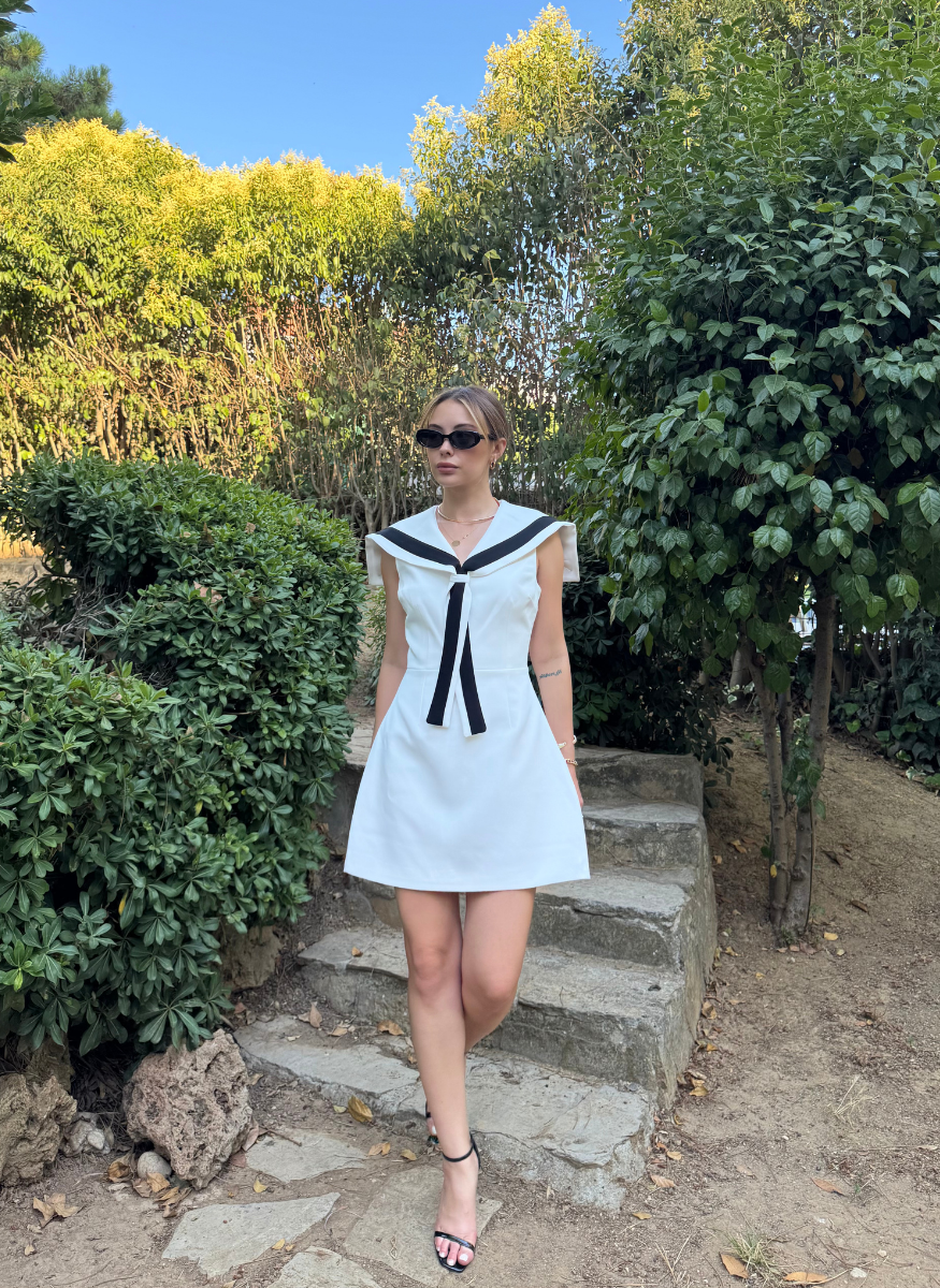 BEYAZ BAHRİYE ELBİSESİ