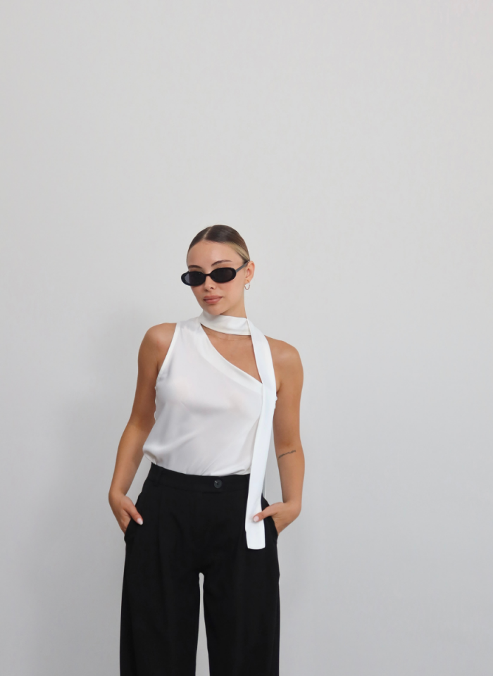 BEYAZ SATEN ŞALLI BLUZ