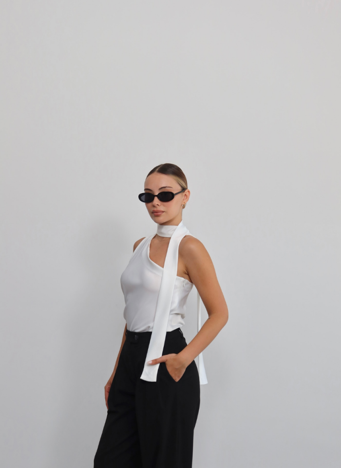 BEYAZ SATEN ŞALLI BLUZ