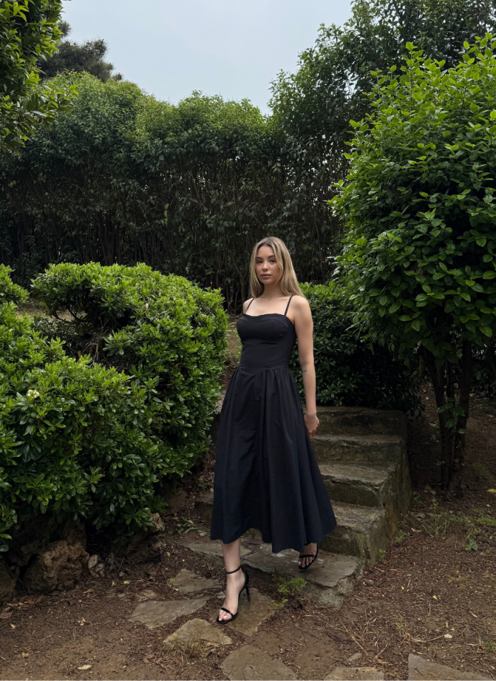 SİYAH POPLİN ELBİSE