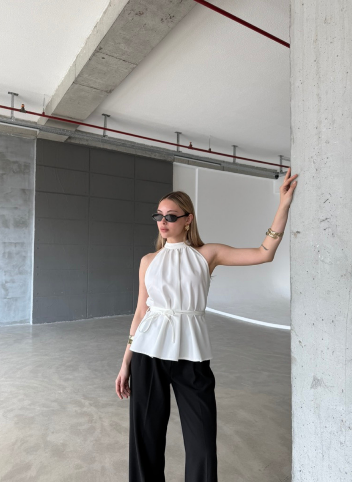 HALTER YAKALI BELİ BAĞLAMALI BLUZ